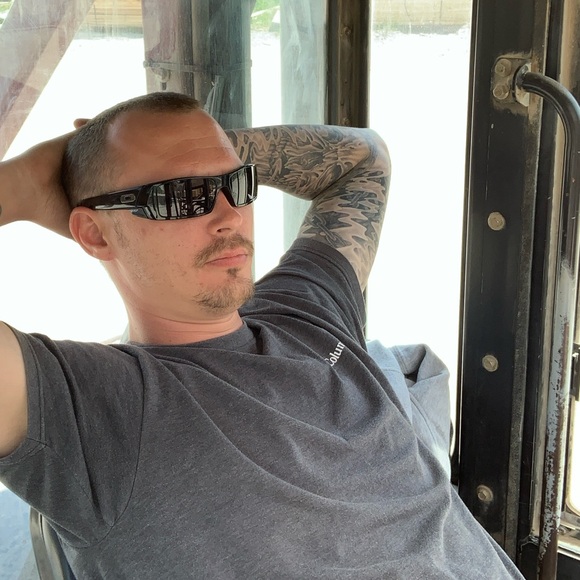 Meet your Posher, James - Picture 5 of 8